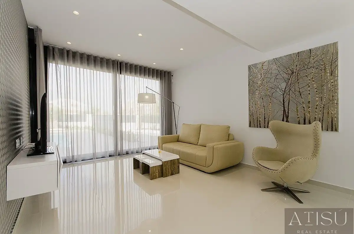 Chalet con piscina en venta en Orihuela Costa, imagen 4