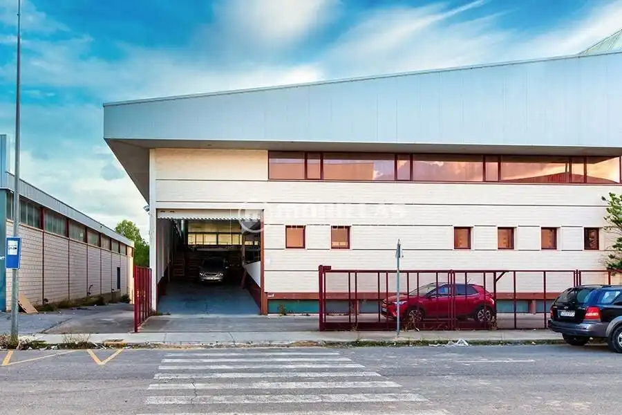 Vista exterior de Nave industrial en venta en Yecla
