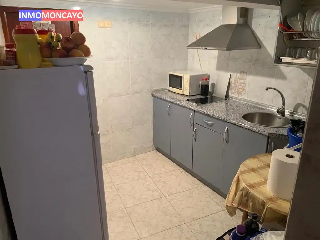 Cuina de Casa o xalet en venda en Malón amb Terrassa i Moblat