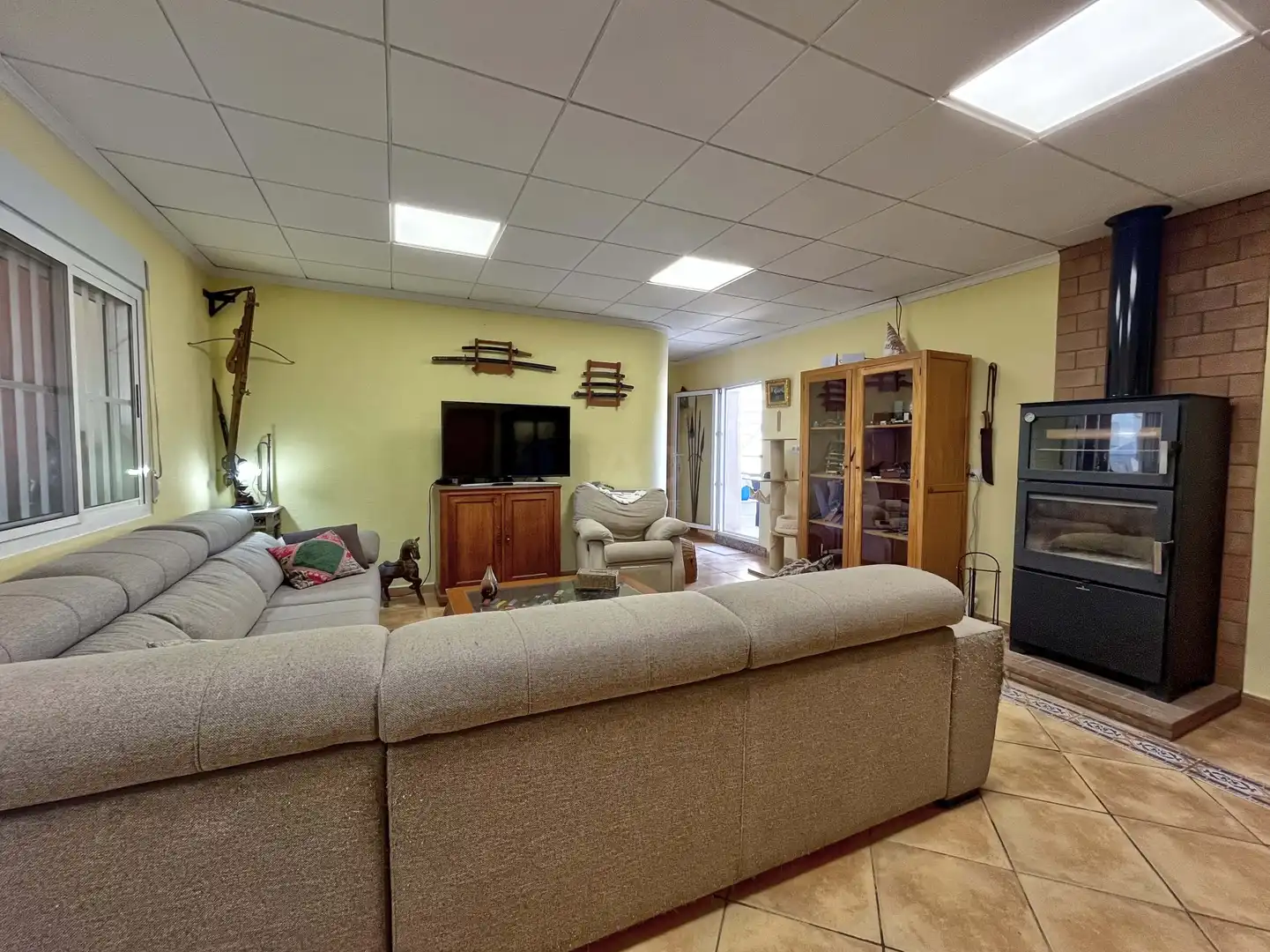 Living room of Houses for sale in Villena  with Air Conditioner, Terrace and Swimming Pool