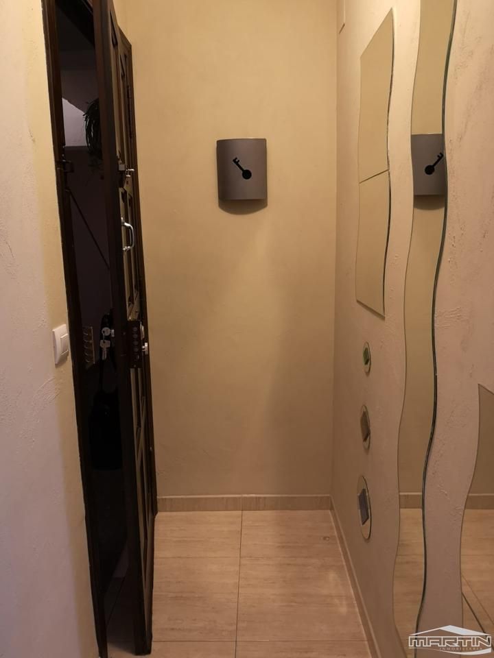 Flat for sale in Monturque  with Air Conditioner and Furnished