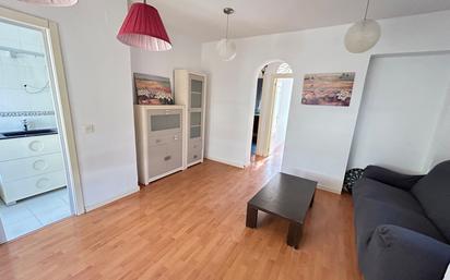 Living room of Flat for sale in Badajoz Capital  with Terrace, Storage room and Furnished