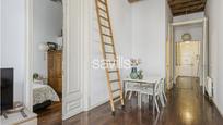 Bedroom of Apartment for sale in  Barcelona Capital  with Balcony