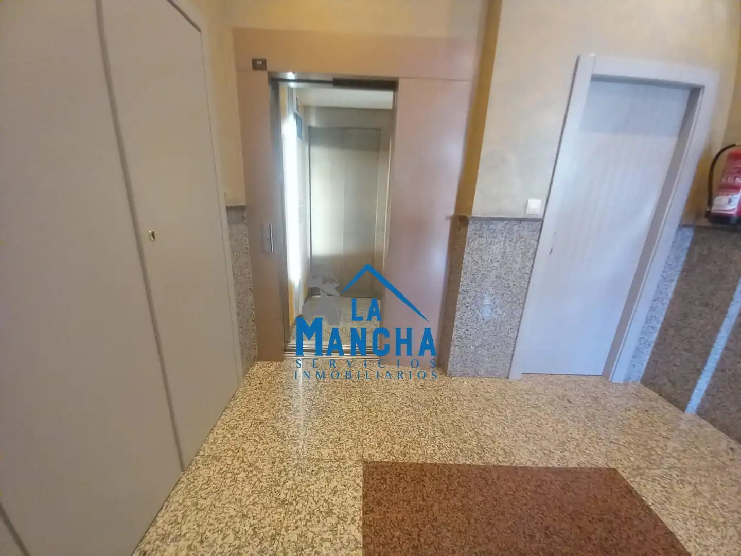 Apartamento en venta en Albacete con Aire acondicionado, Calefacción y Trastero