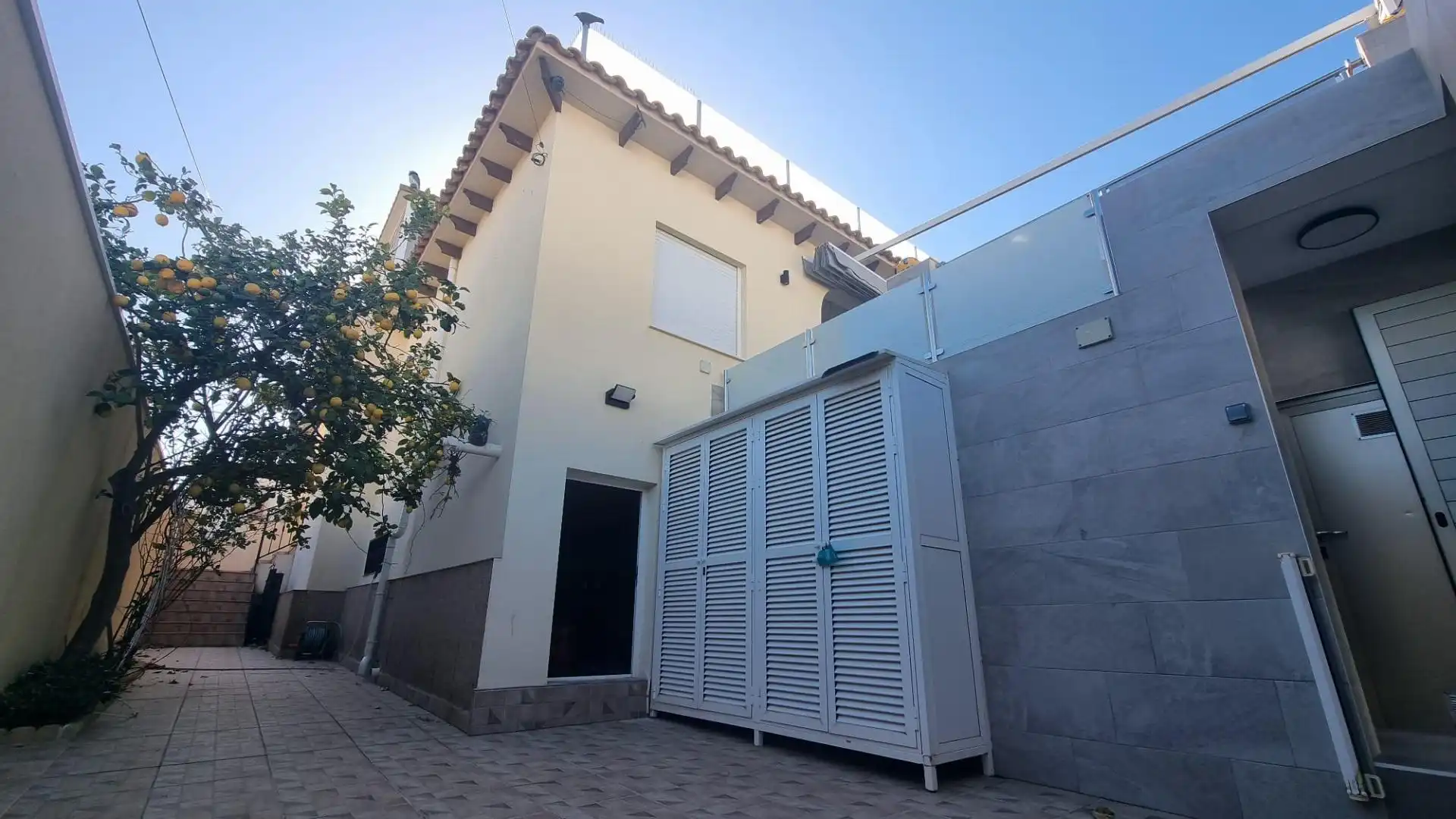 Villa con piscina in vendita a Calle laguna azul, imagen 2