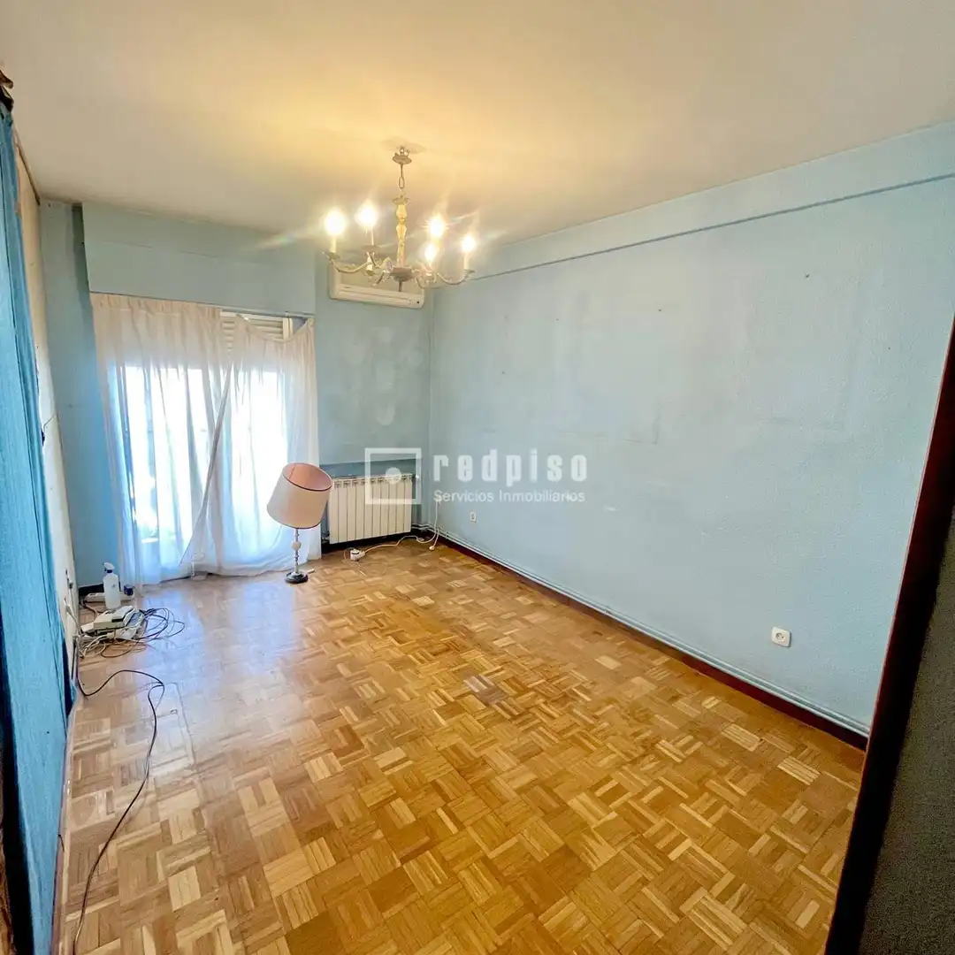 Bedroom of Flat for sale in Madrid  with Air Conditioner, Heating and Parquet flooring