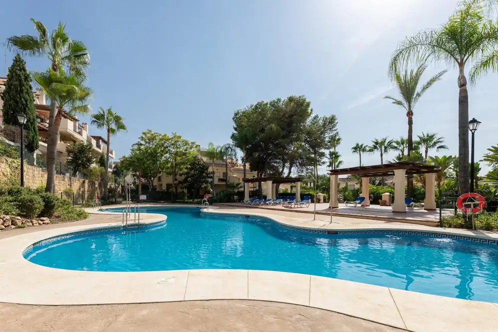 Piscina de Apartament en venda en Marbella amb Aire condicionat, Terrassa i Piscina