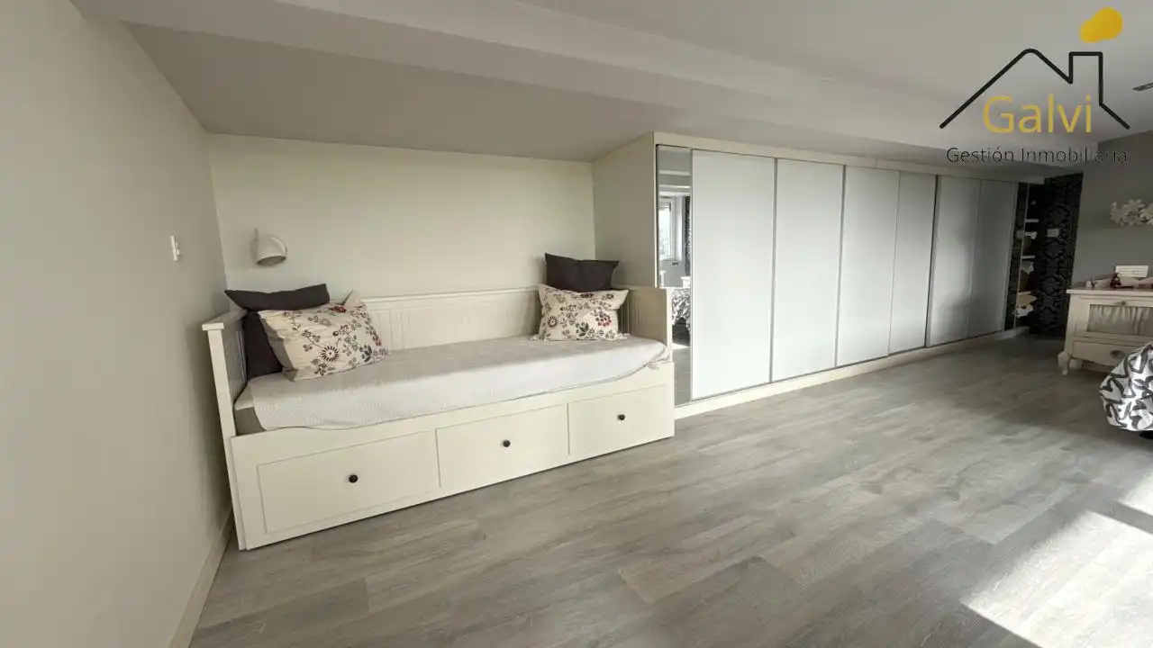Habitación de Casa o chalet en venta en Lugo con Calefacción, Jardín privado y Terraza