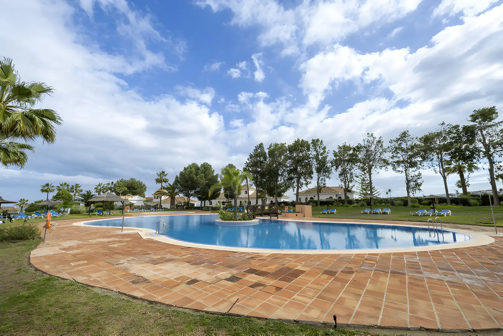 Mini appartamento con piscina in vendita a La Duquesa, imagen 4