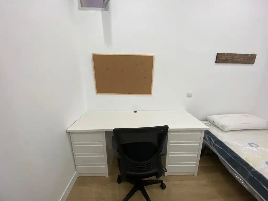 Dormitori de Apartament de lloguer en Madrid amb Moblat