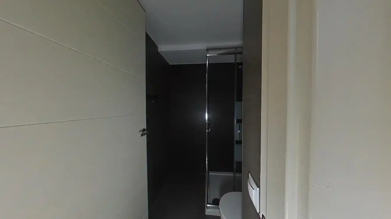 Bany de Pis en venda en Barcelona amb Piscina