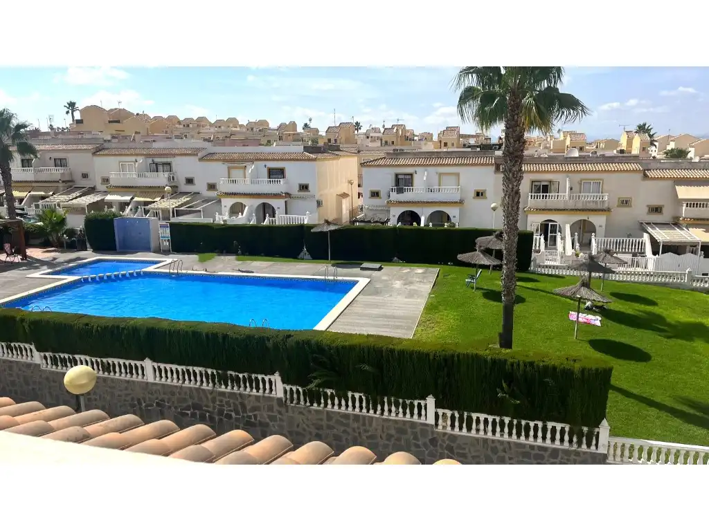 Jardí de Casa adosada en venda en Santa Pola amb Aire condicionat, Moblat i Rentadora
