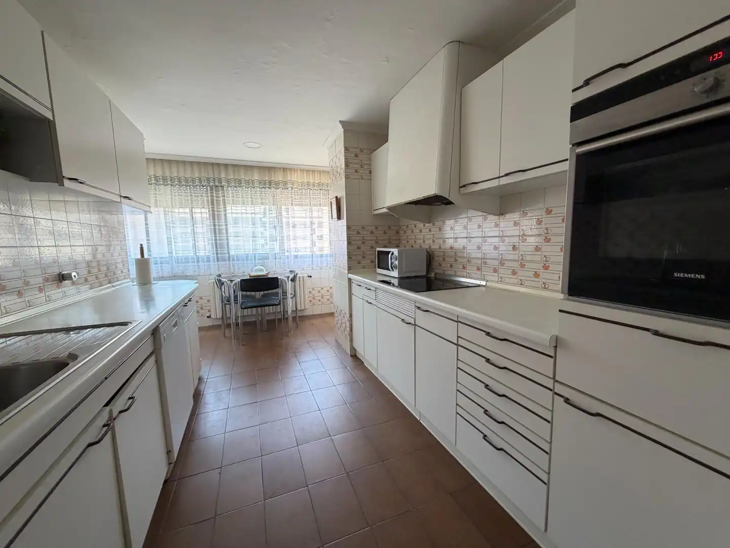 Cuina de Pis de lloguer en Segovia amb Parquet, Terrassa i Moblat