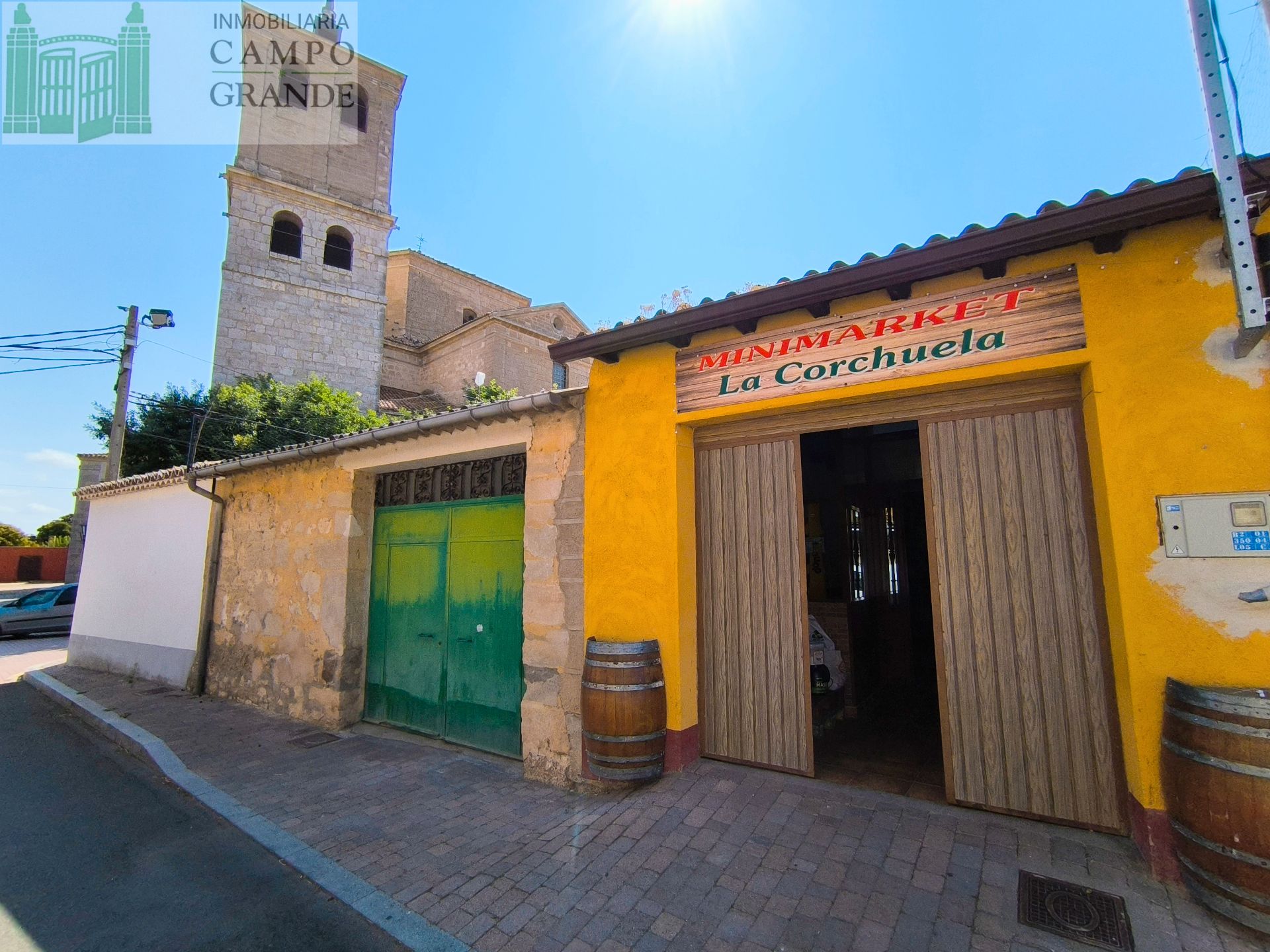 Vista exterior de Local en venda en Valoria la Buena amb Moblat