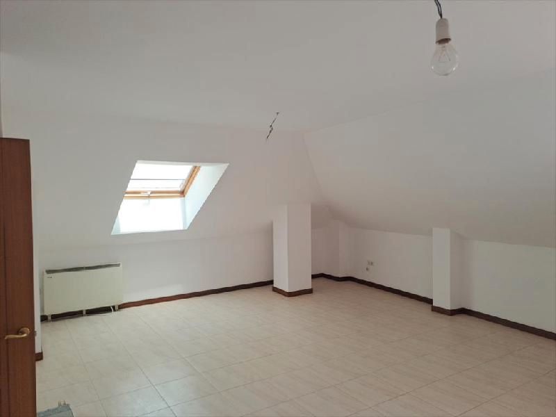 Attic for sale in Barro  with Parquet flooring, Terrace and Storage room