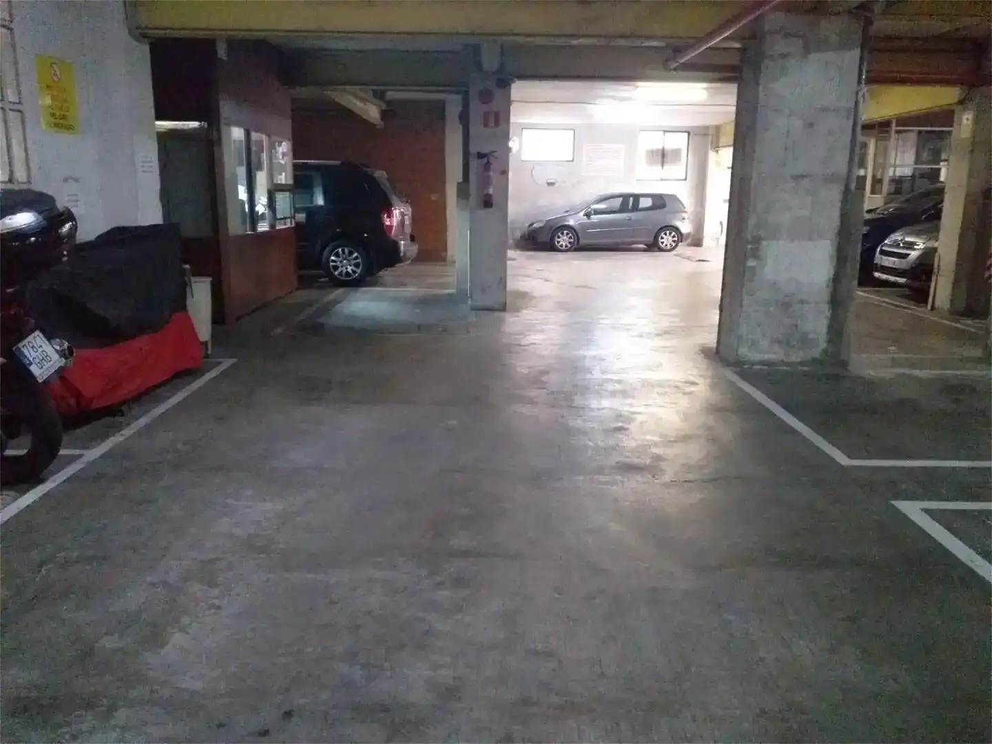 Aparcament de Garatge de lloguer en Badalona