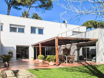 Garden of House or chalet for sale in Sant Cugat del Vallès  with Air Conditioner, Heating and Private garden