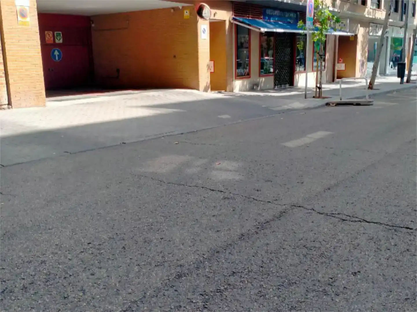 Exterior view of Garage for sale in Madrid