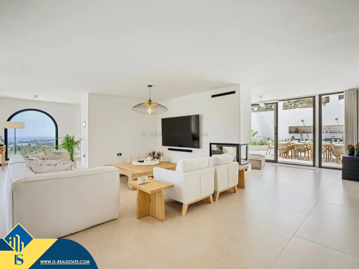 Chalet con piscina en venta en Nueva Andalucía, imagen 9
