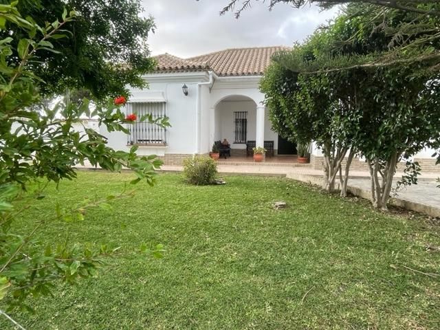 House or chalet for sale in Las Lagunas - Campano, Chiclana de la Frontera