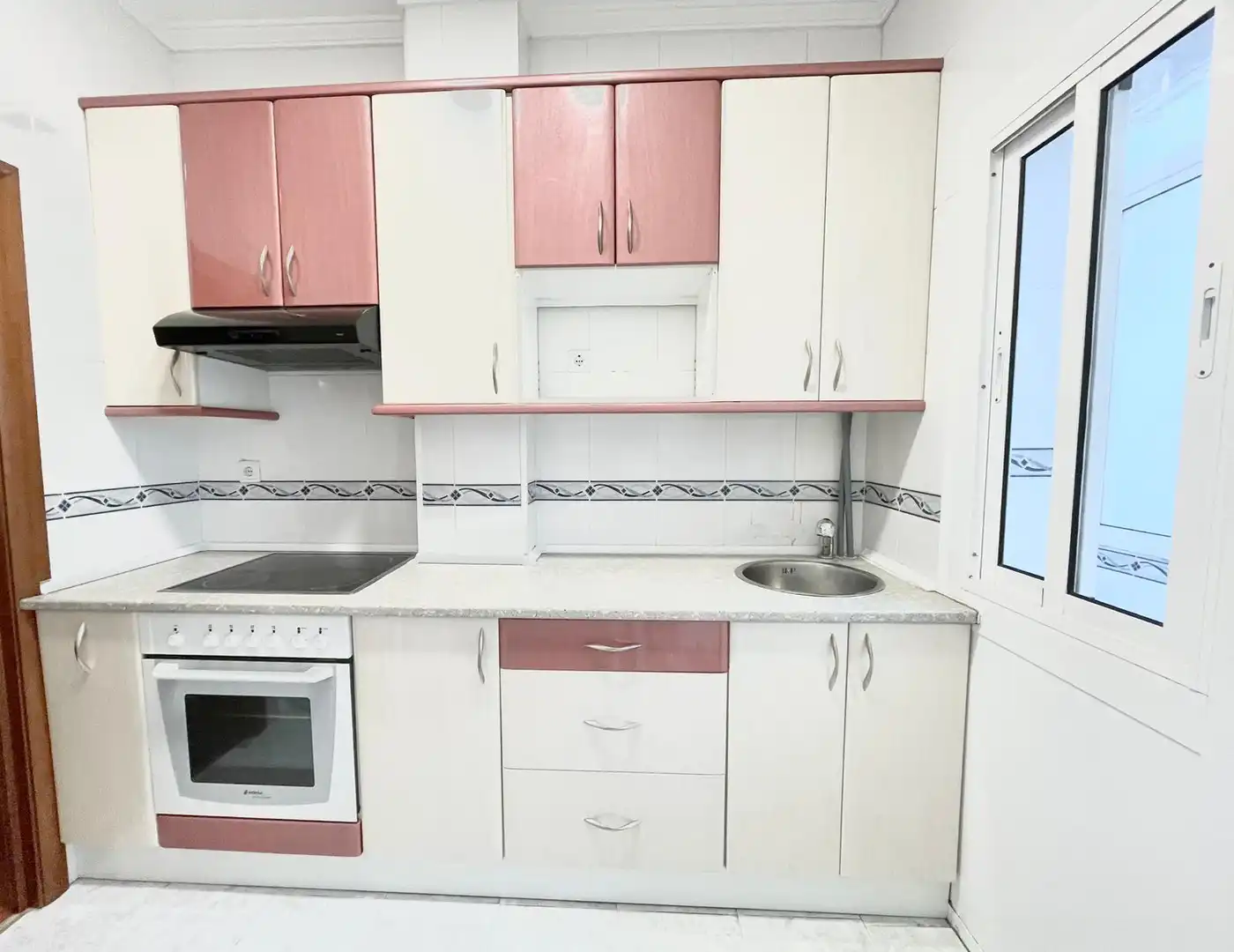 Cocina de Piso en venta en Valladolid con Calefacción, Terraza y Amueblado