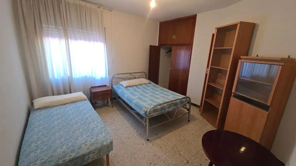 Habitación de Piso en venta en Navaluenga con Calefacción