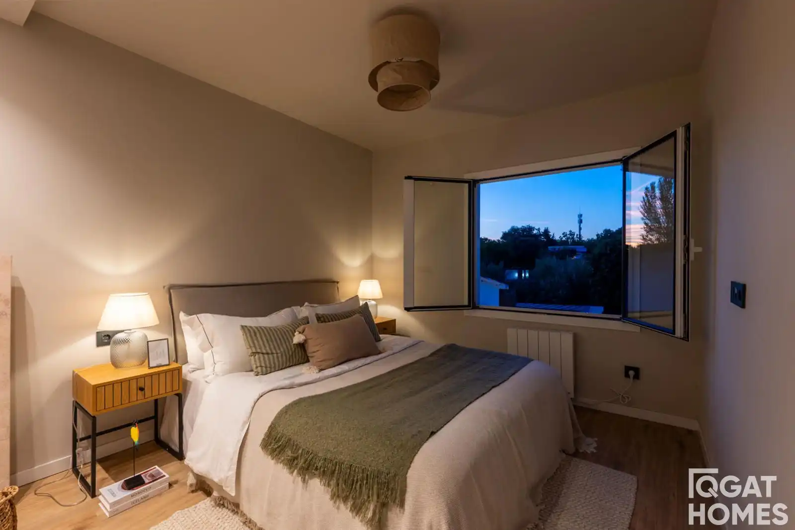 Habitación de Casa adosada en venta en Sant Cugat del Vallès con Aire acondicionado, Calefacción y Terraza