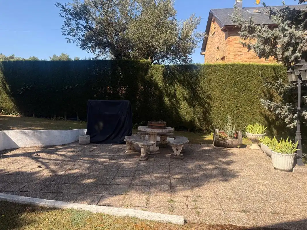 Terrassa de Finca rústica en venda en El Espinar amb Calefacció, Jardí privat i Terrassa