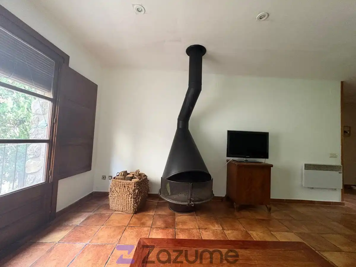 Living room of Flat for rent in Sant Llorenç de la Muga  with Heating, Terrace and Furnished