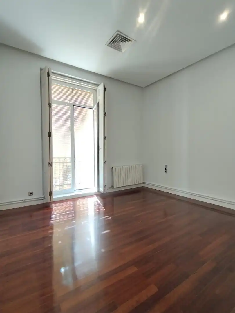 Bedroom of Flat for rent in Murcia  with Air Conditioner, Heating and Balcony
