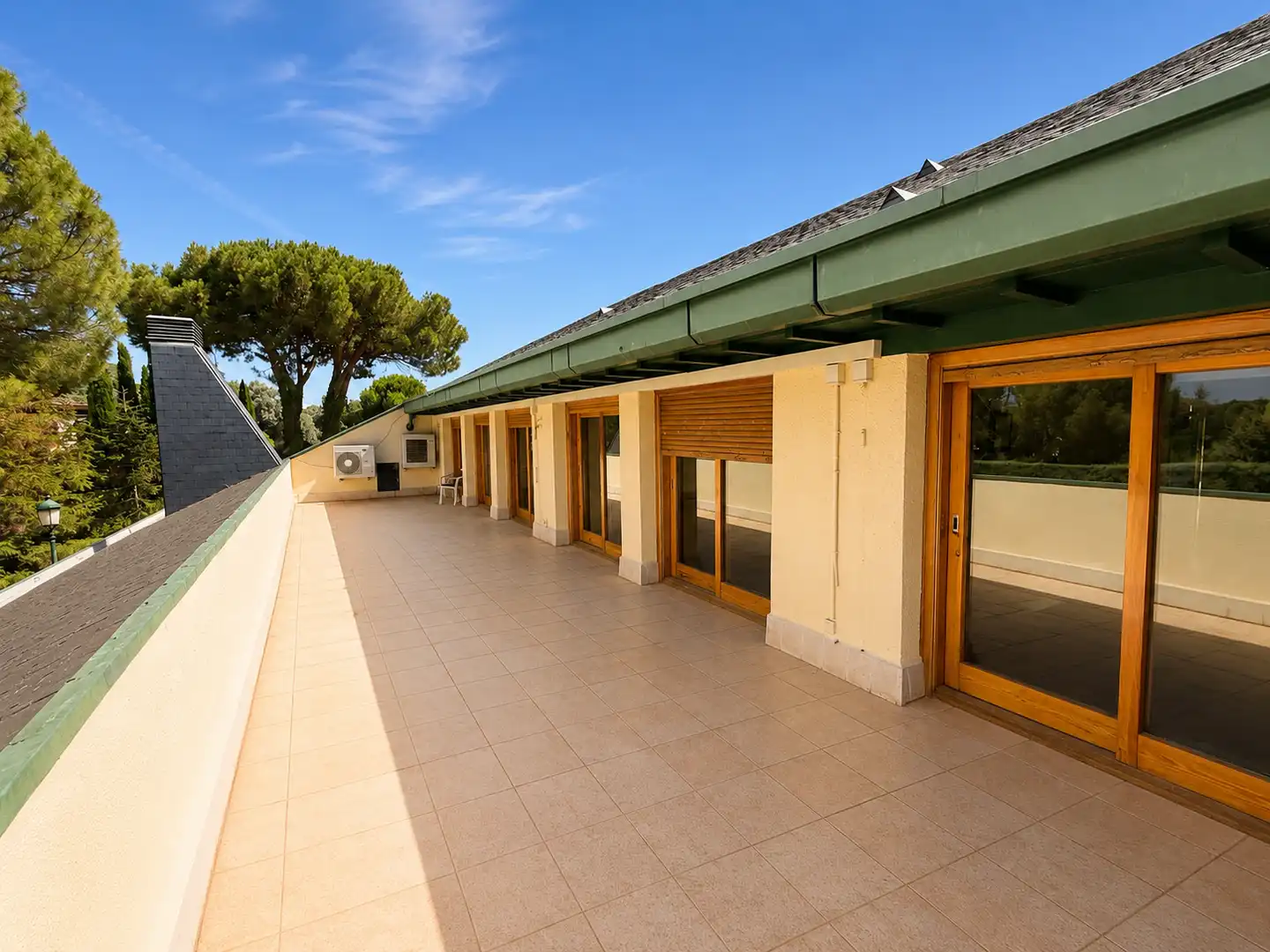 Villa mit Pool zum Verkauf in Urbanización Este - Montepríncipe, imagen 23