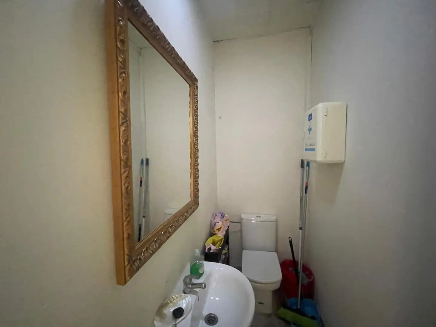 Badezimmer von Geschaftsraum zur Miete in Málaga