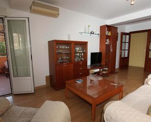 Living room of Flat for sale in Badajoz Capital  with Air Conditioner and Balcony