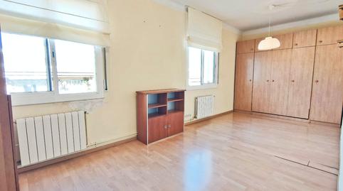 Foto 2 de Piso de alquiler en El Carmel, Barcelona