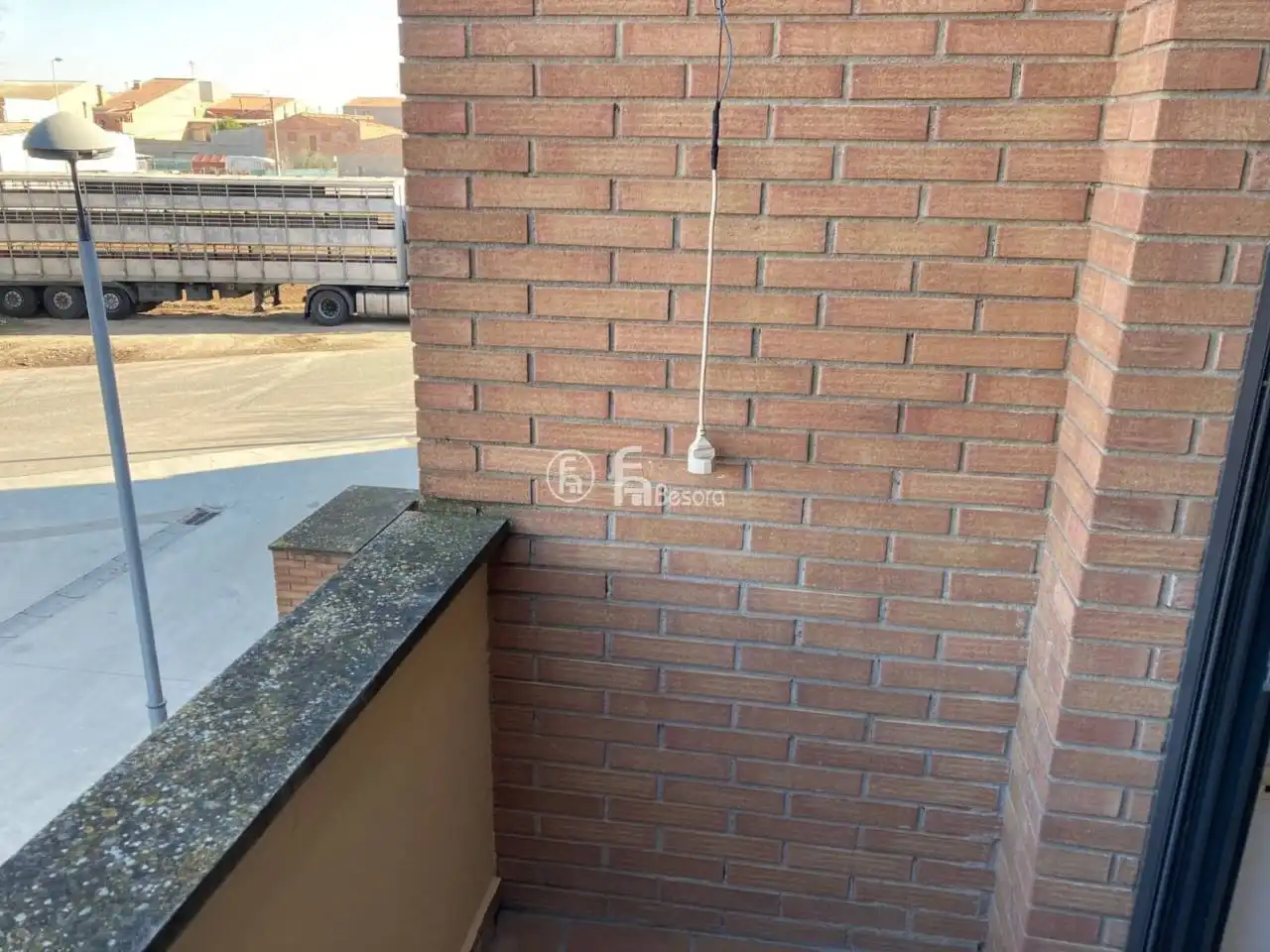 Casa adosada en venda a Camino Estació, El Poal