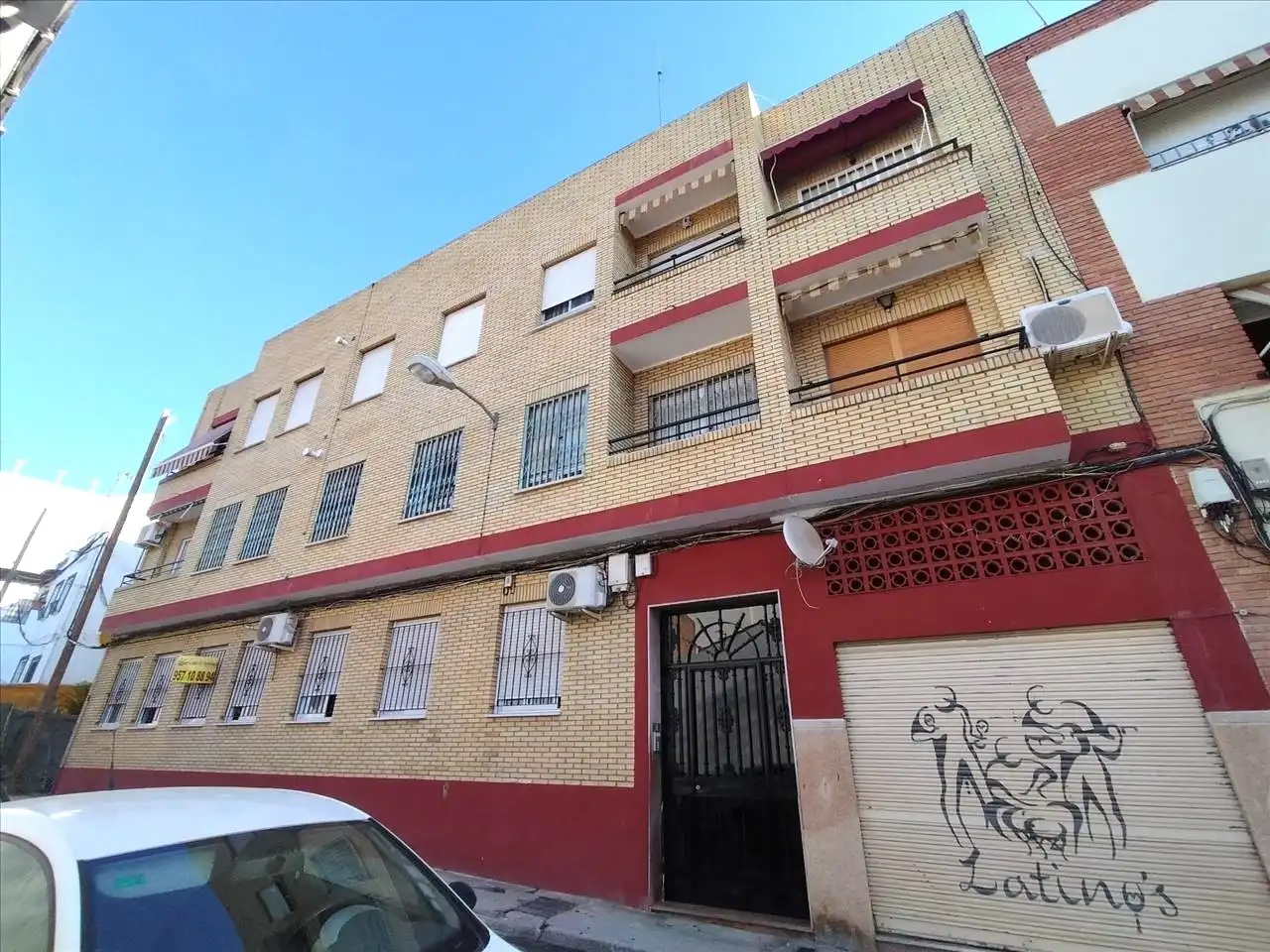 Vista exterior de Piso en venta en Norte-Sierra