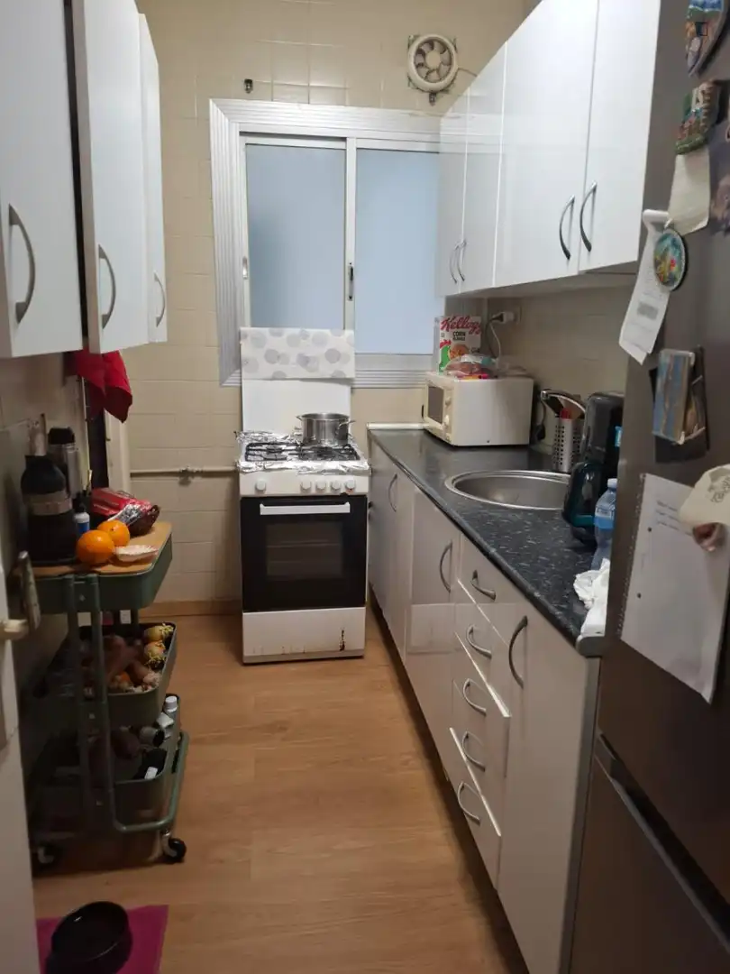 Cocina de Apartamento para compartir en Barcelona con Amueblado, Horno y Lavadora