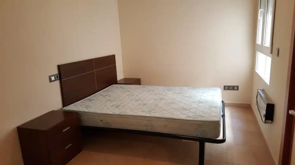 Habitación de Piso en venta en La Nucia con Aire acondicionado, Calefacción y Amueblado