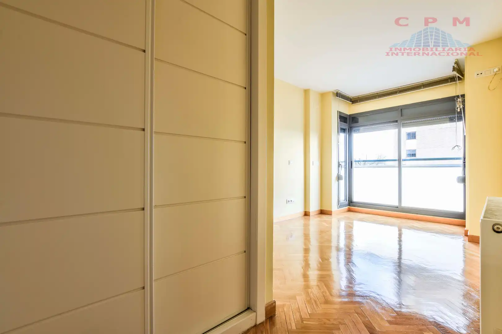 Flat for rent to own in Madrid  with Air Conditioner, Heating and Oven