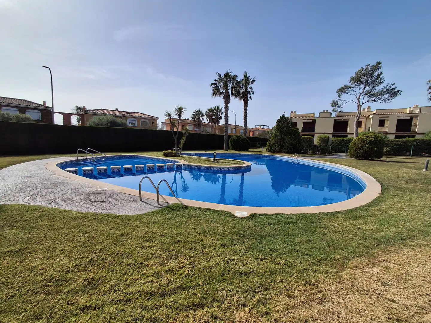 Piscina de Piso en venta en Mont-roig del Camp con Aire acondicionado, Jardín privado y Amueblado