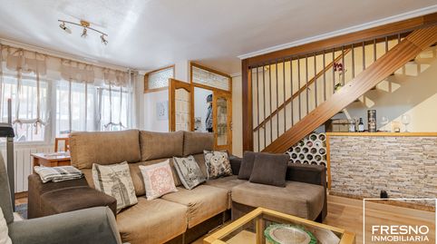 ¡CHALET ADOSADO EN COBEÑA!, imagen 2