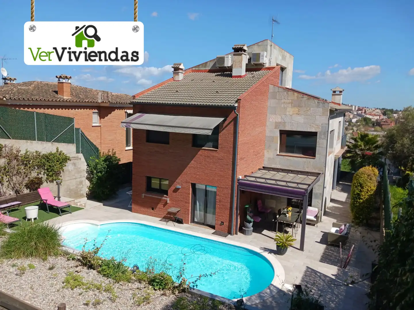 House with terrace for sale in Avinguda Catalunya 40