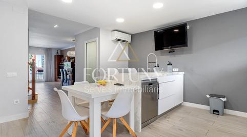 Foto 5 de Casa adosada en venda a Calle Bonaventura Carles Aribau, Migjorn, Reus