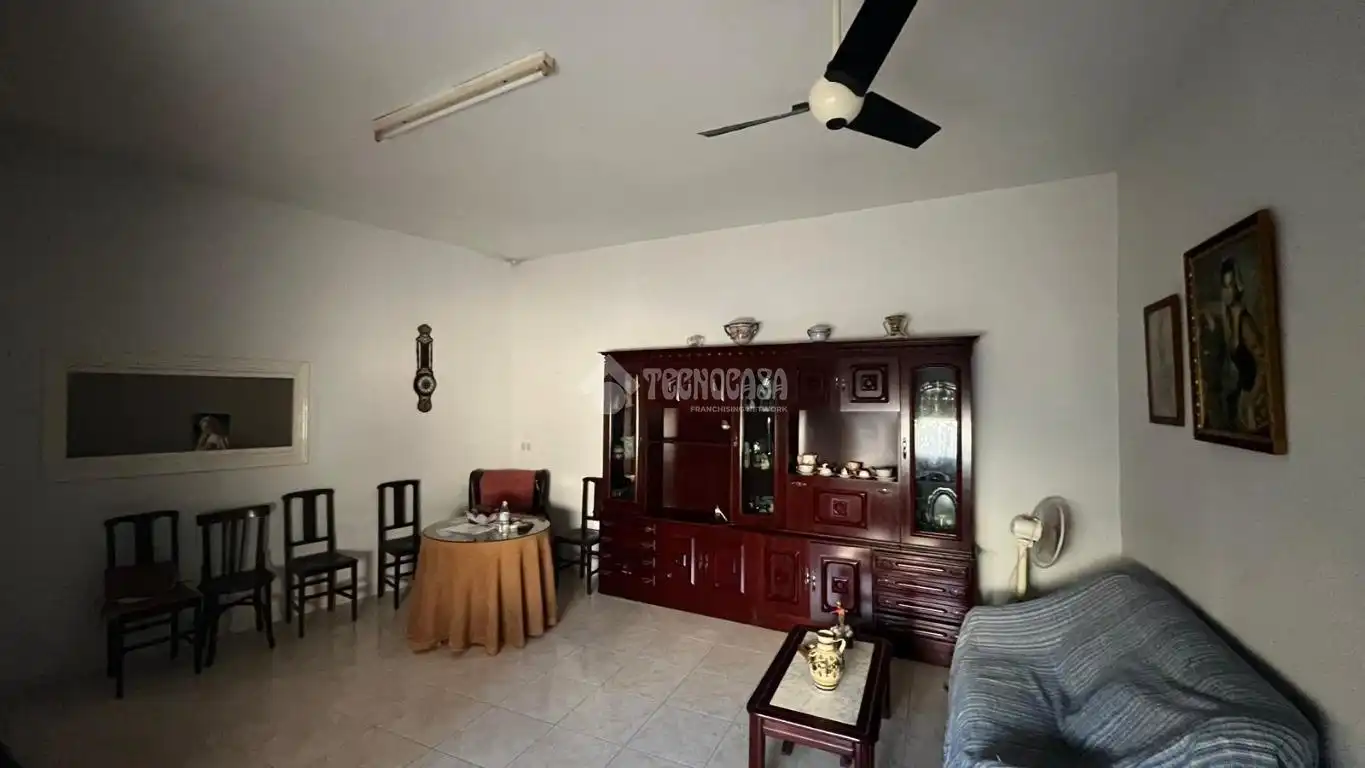 Sala de estar de Casa adosada en venta en Lagartera con Terraza