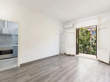 Wohnung mit Balkon zum Verkauf in Carrer Numància