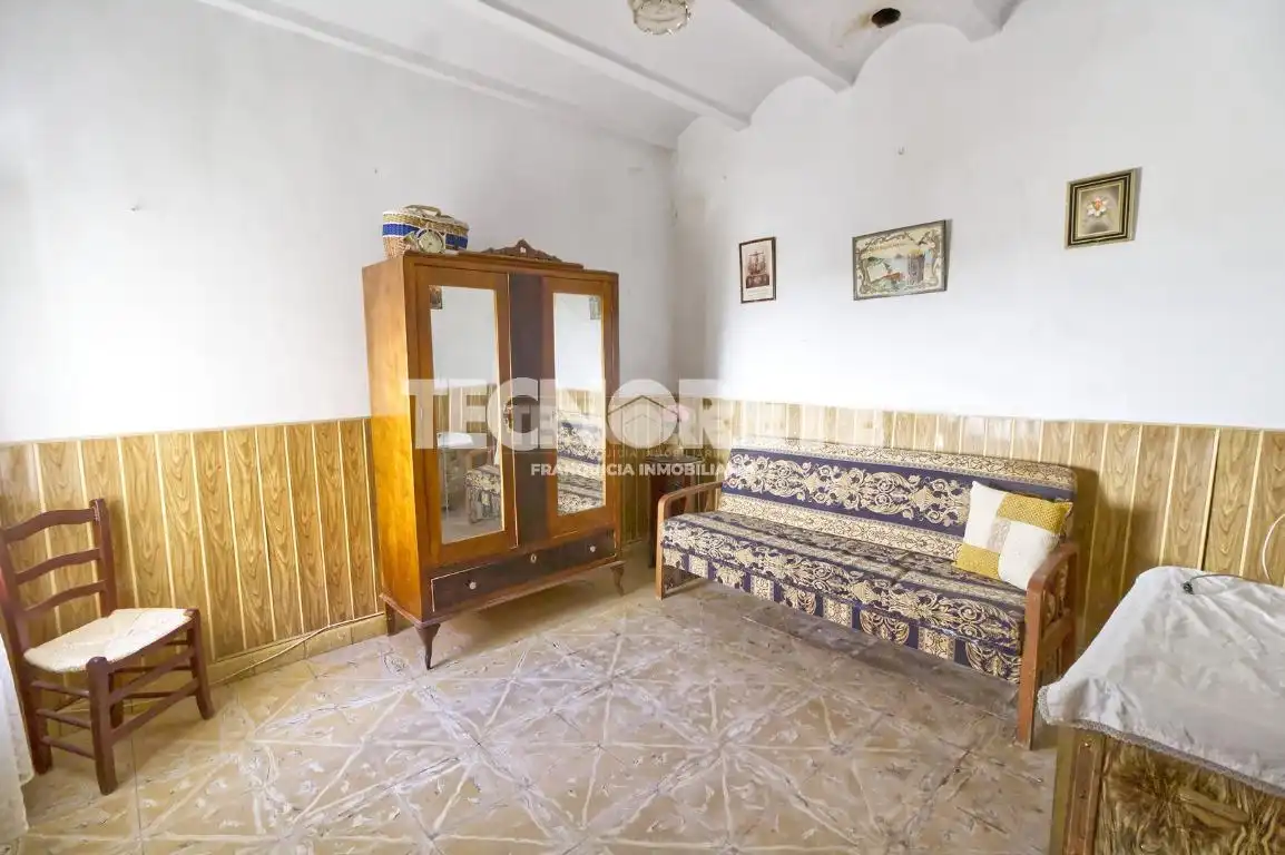 Sala de estar de Casa adosada en venta en Consuegra con Jardín privado