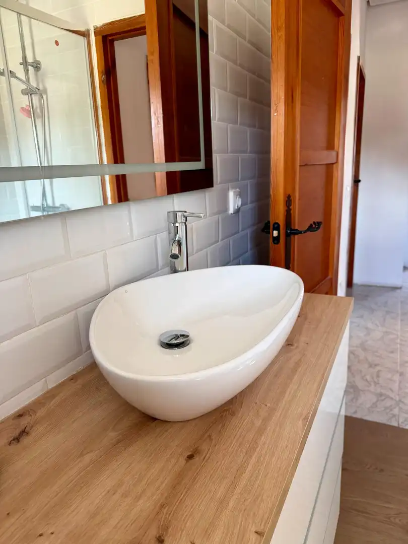 Baño de Casa adosada en venta en Villanueva del Ariscal