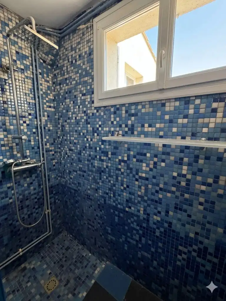 Baño de Casa adosada en venta en La Palma de Cervelló con Aire acondicionado, Calefacción y Terraza