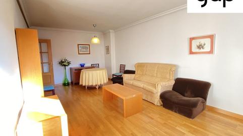 Foto 4 de Piso de alquiler en Huesas del Vasallo, Reyes Católicos - Paseo San Antonio, Cuenca