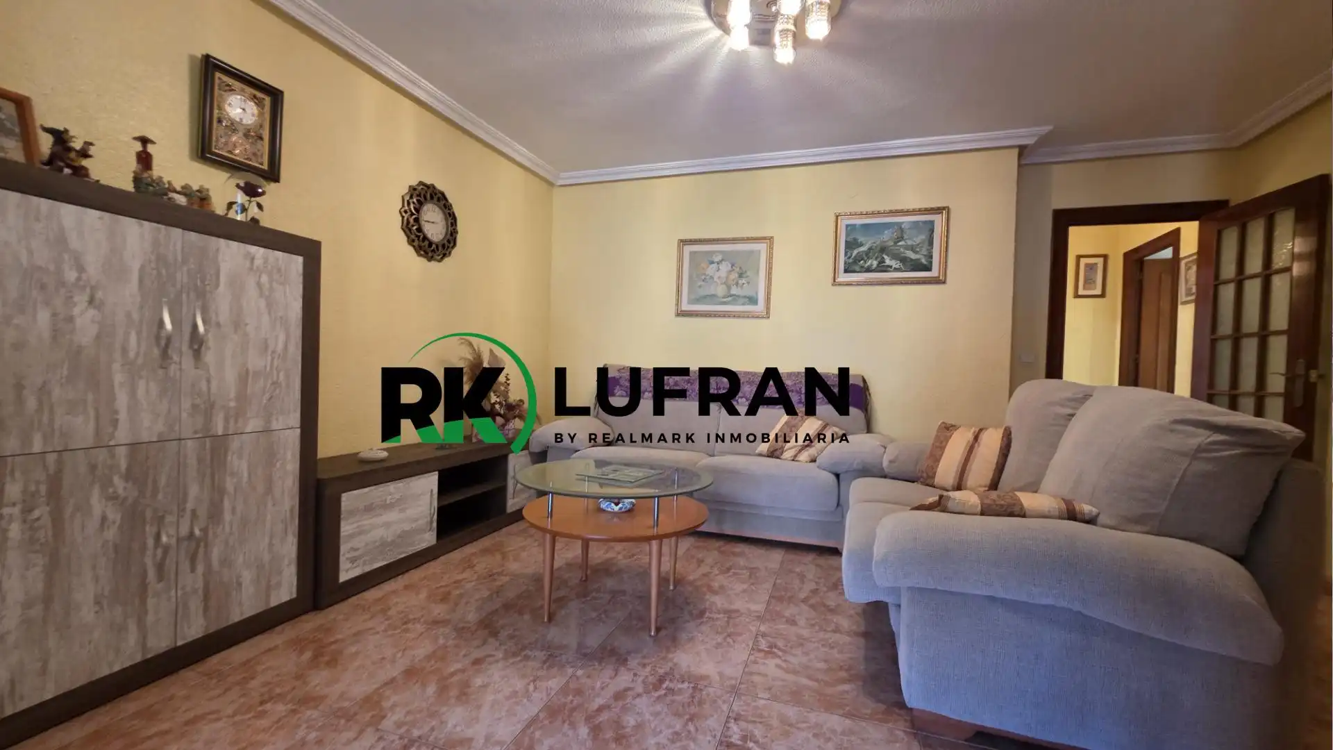 Pis en venda a Calle PANTALEON BONE, Carolinas Altas